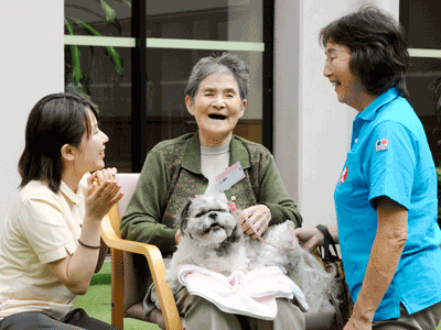 動物介在療法の様子3